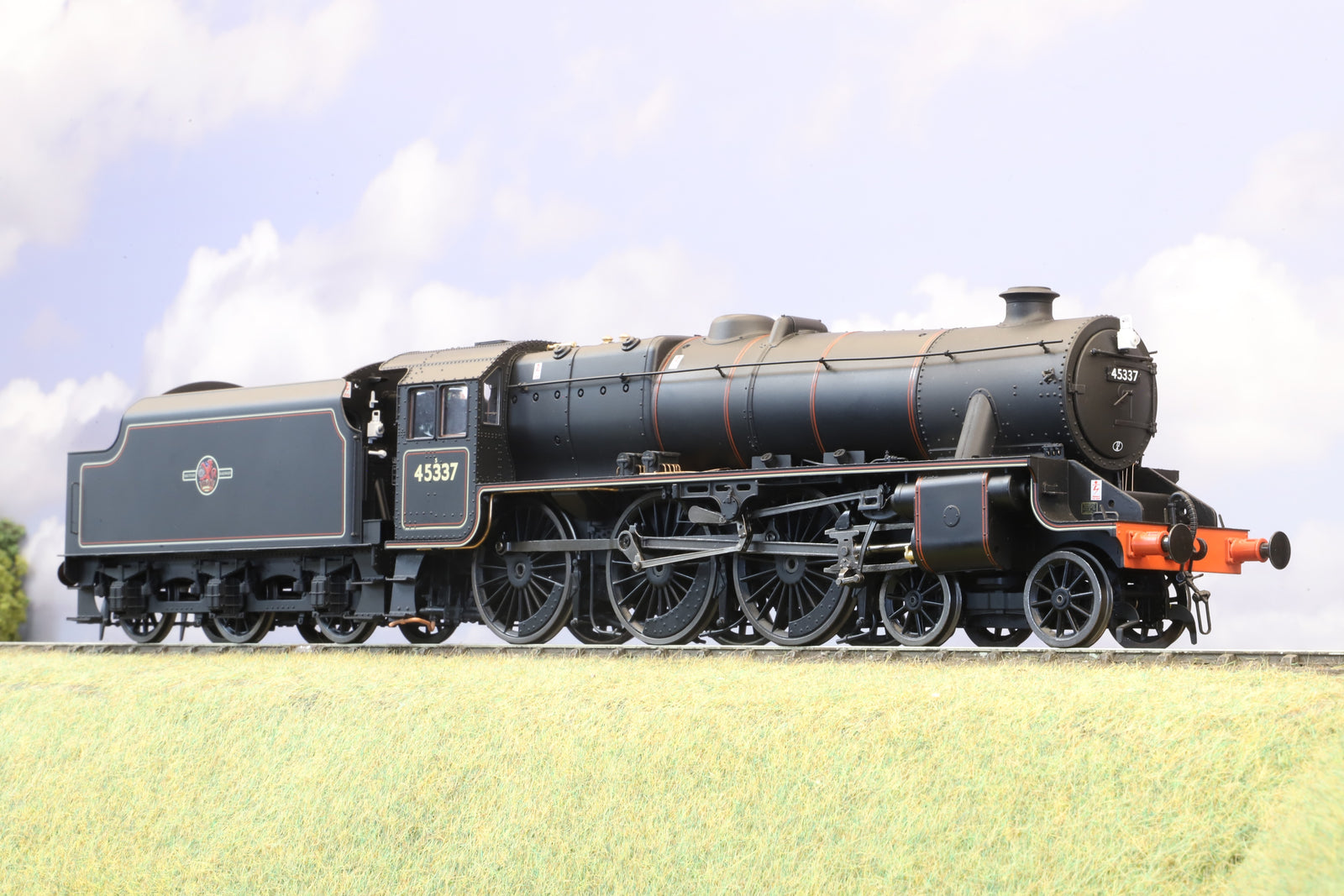 Finescale O Gauge Ellis Clark Trains Black 5 No. 45337, BR Lined Black, Late Crest