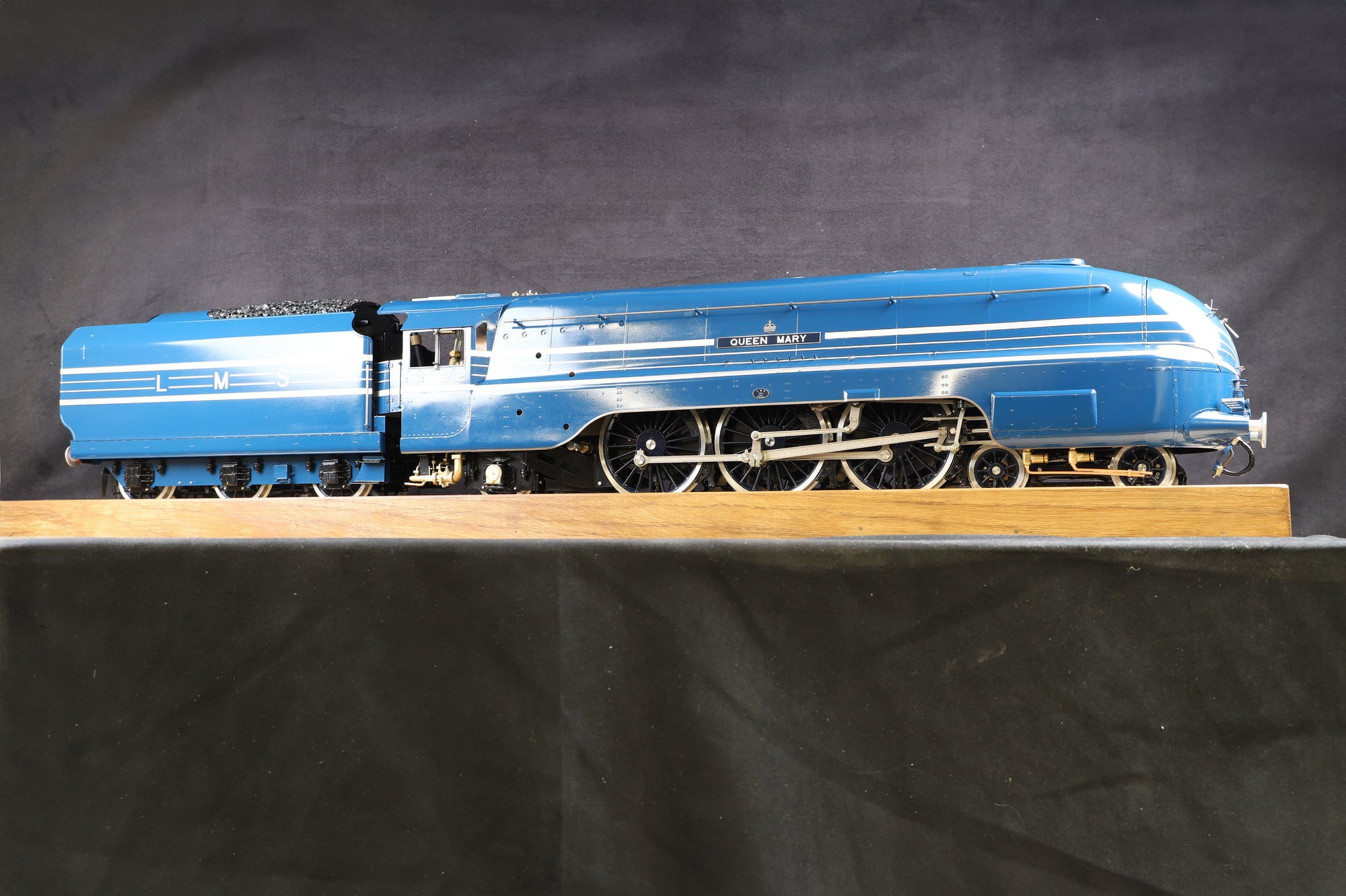Silver Crest/Kingscale Gauge 3 (2.5" Gauge) Live Steam Streamlined LMS Blue Coronation '6222' 'Queen Mary'