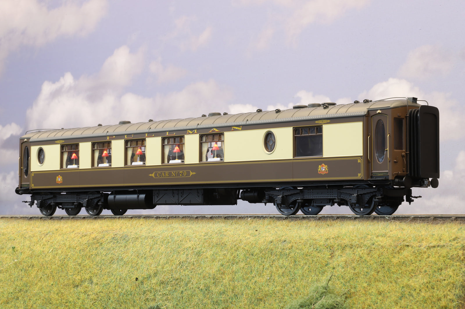 Darstaed D25-02C Finescale O Gauge All Steel Type K Pullman Kitchen 3rd Coach 'Car No.70'