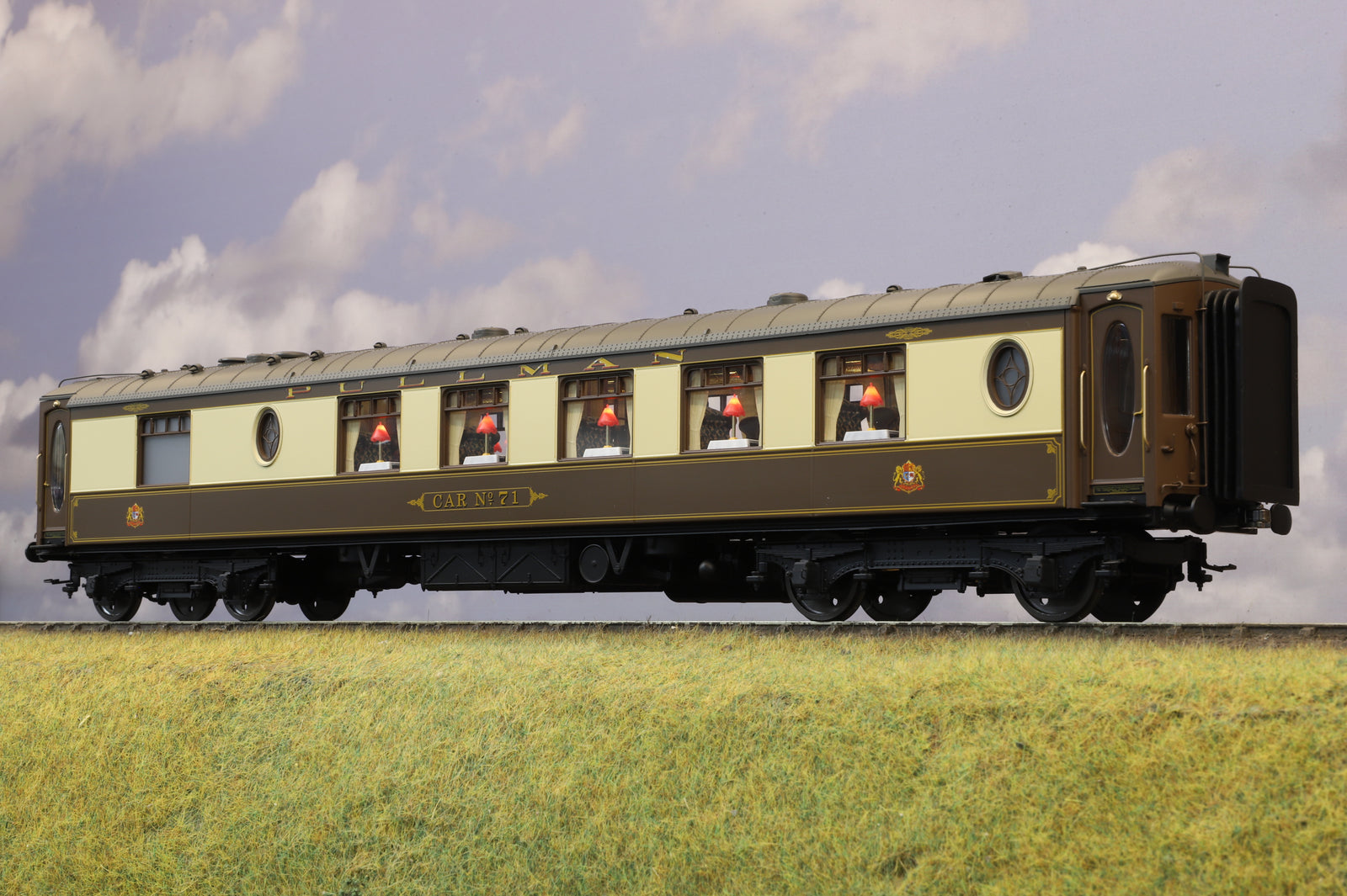 Darstaed D25-02D Finescale O Gauge All Steel Type K Pullman Kitchen 3rd Coach 'Car No.71'