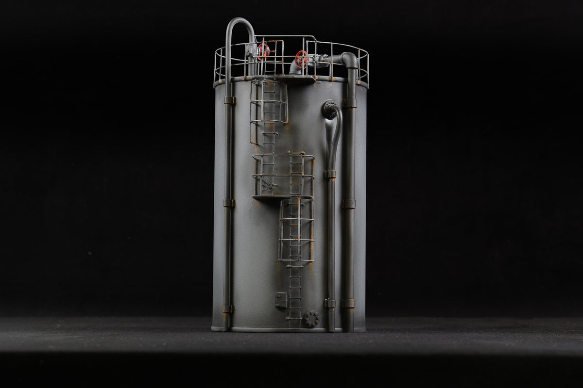 Made in Manchester Models O Gauge Fuel Storage Tank (Tall) Weathered