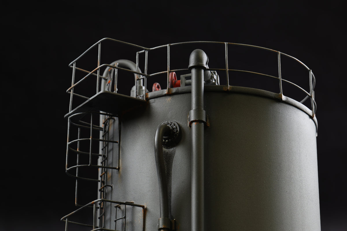 Made in Manchester Models O Gauge Fuel Storage Tank (Tall) Weathered