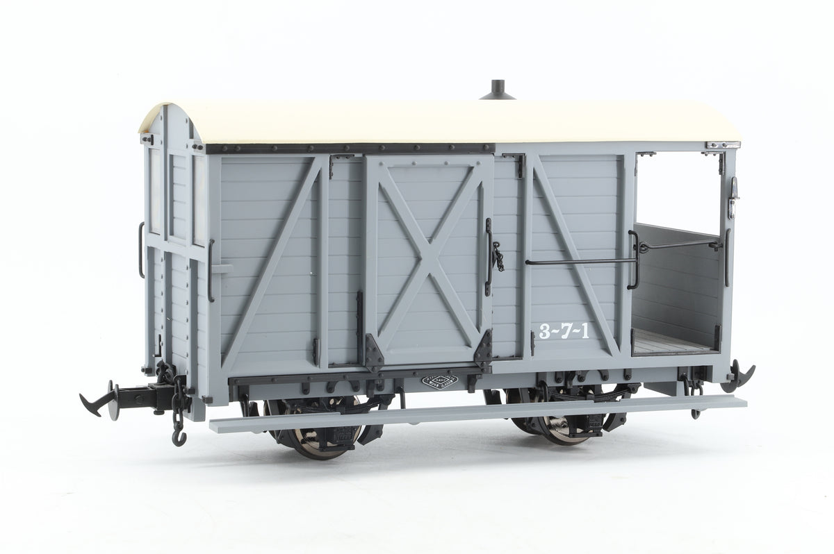 BMS/Accucraft 16mm Narrow Gauge Welshpool & Llanfair Light Railway Brake Van