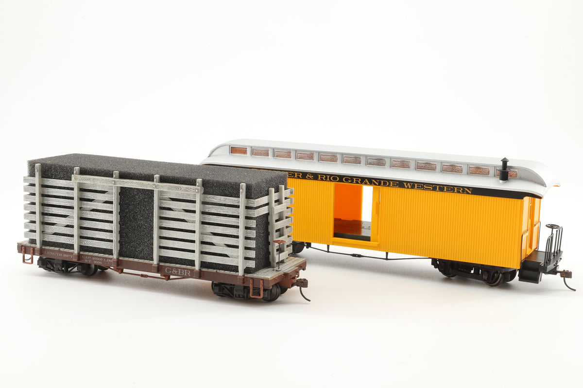 Spectrum/Bachmann On30 Rake of Two Freight and Baggage Cars