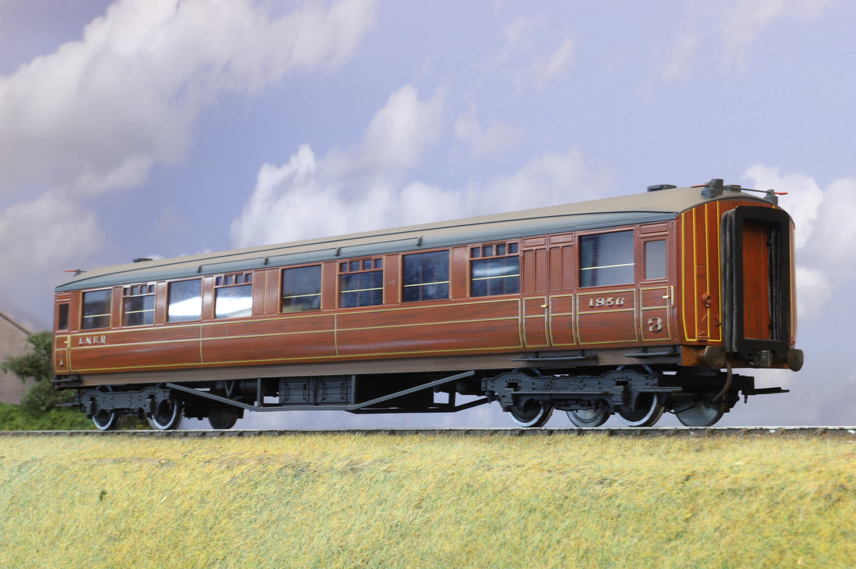 Golden Age Models Finescale O Gauge Gresley LNER Teak Locker Composite No.1856
