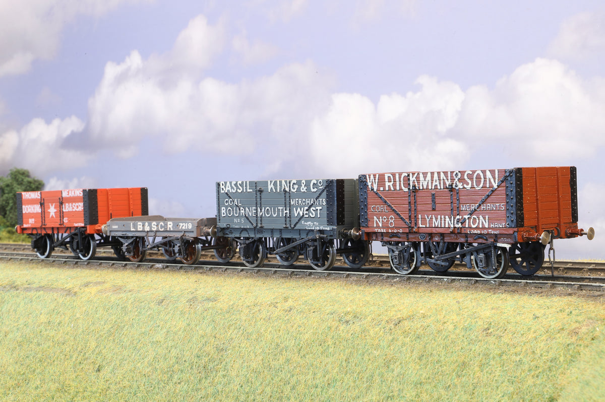 Finescale O Gauge (Kit-Built) Rake of 4 LB&SCR Wagons