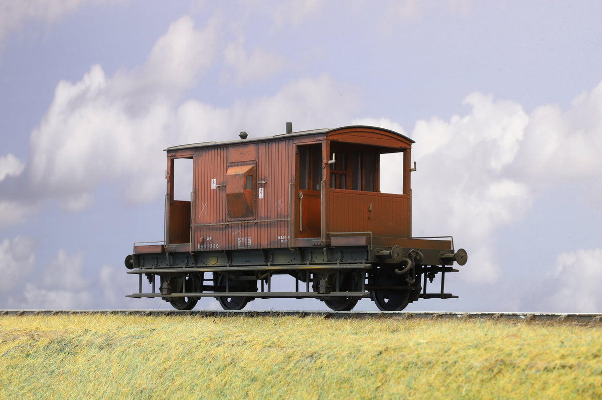 Dapol Finescale O Gauge BR 20T Brake Van BR Bauxite Weathered