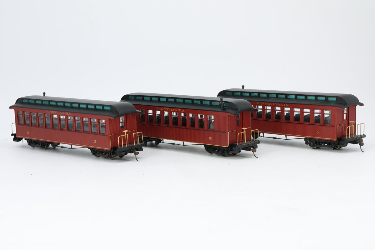 Spectrum/Bachmann On30 Trio of Pennsylvania Railroad Coaches