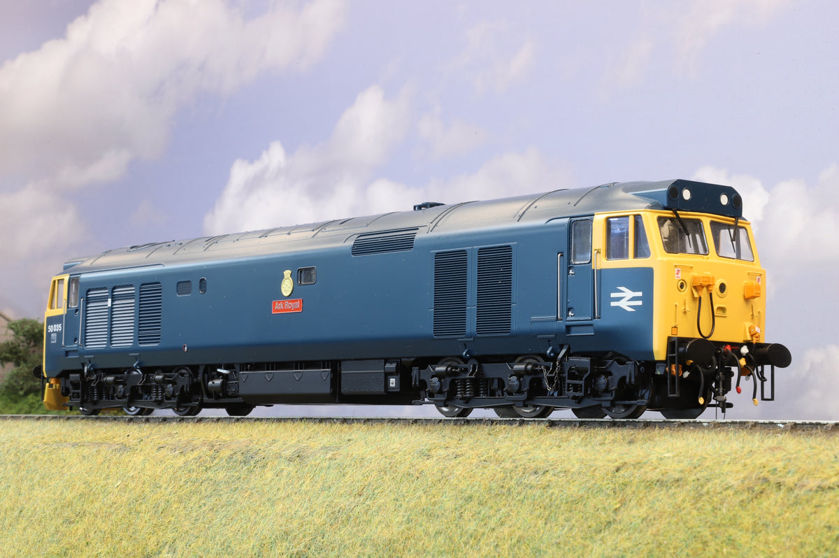 Heljan Finescale O Gauge Class 50 No. 50035 &#39;Ark Royal&#39;, DCC Sound