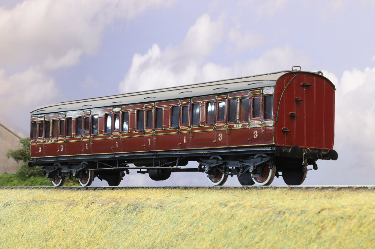 Kit-built Finescale O Gauge (ex L&amp;YR) Dia. 94 1st / 3rd 8 Compartment Suburban Coach LMS Maroon (Copy)