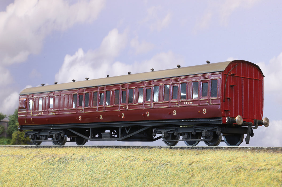 Kit-built Finescale O Gauge LMS Period 1 57ft 3rd Suburban Brake Coach