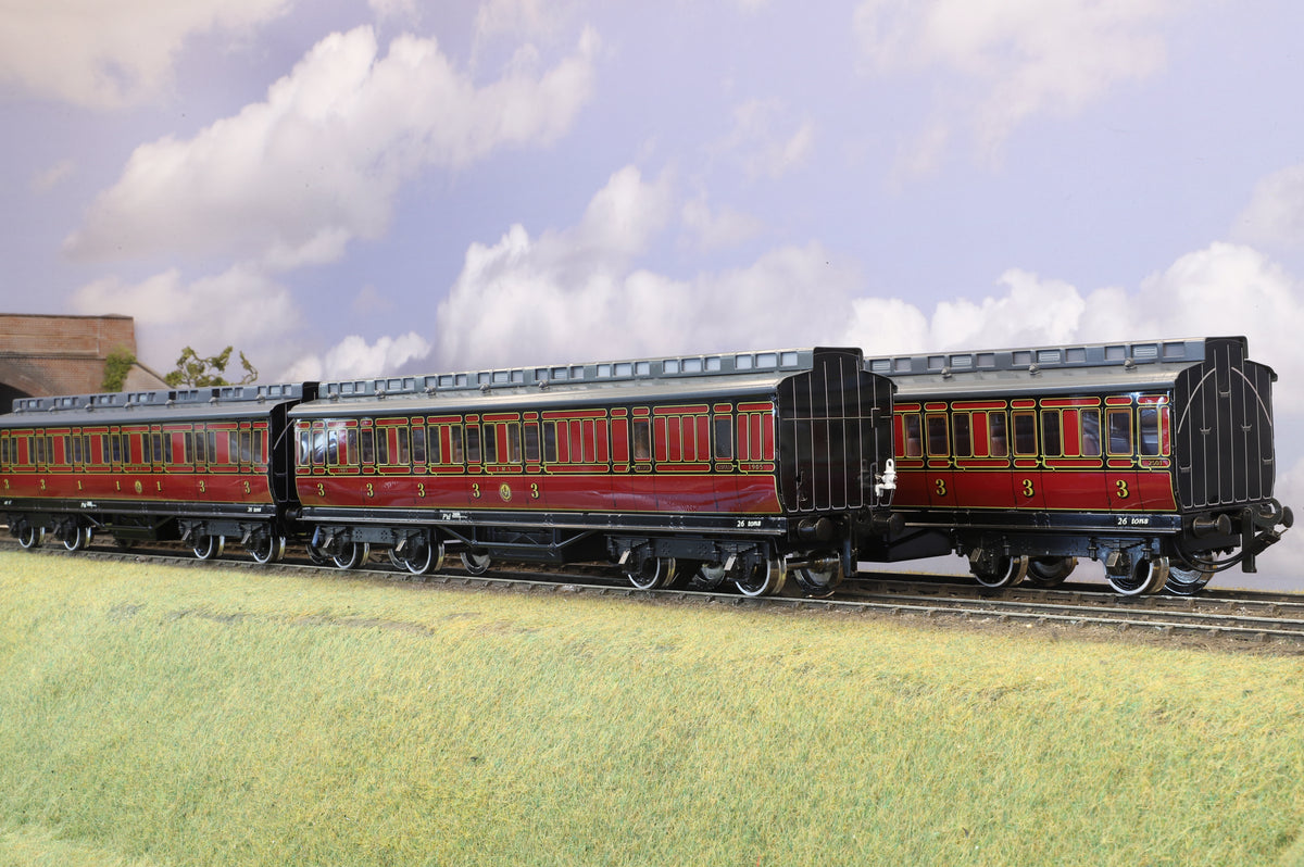 Darstead Coarse Scale O Gauge Pack of 3 LMS Clerestory Coaches (Nos. 1905, 2501, 5049)