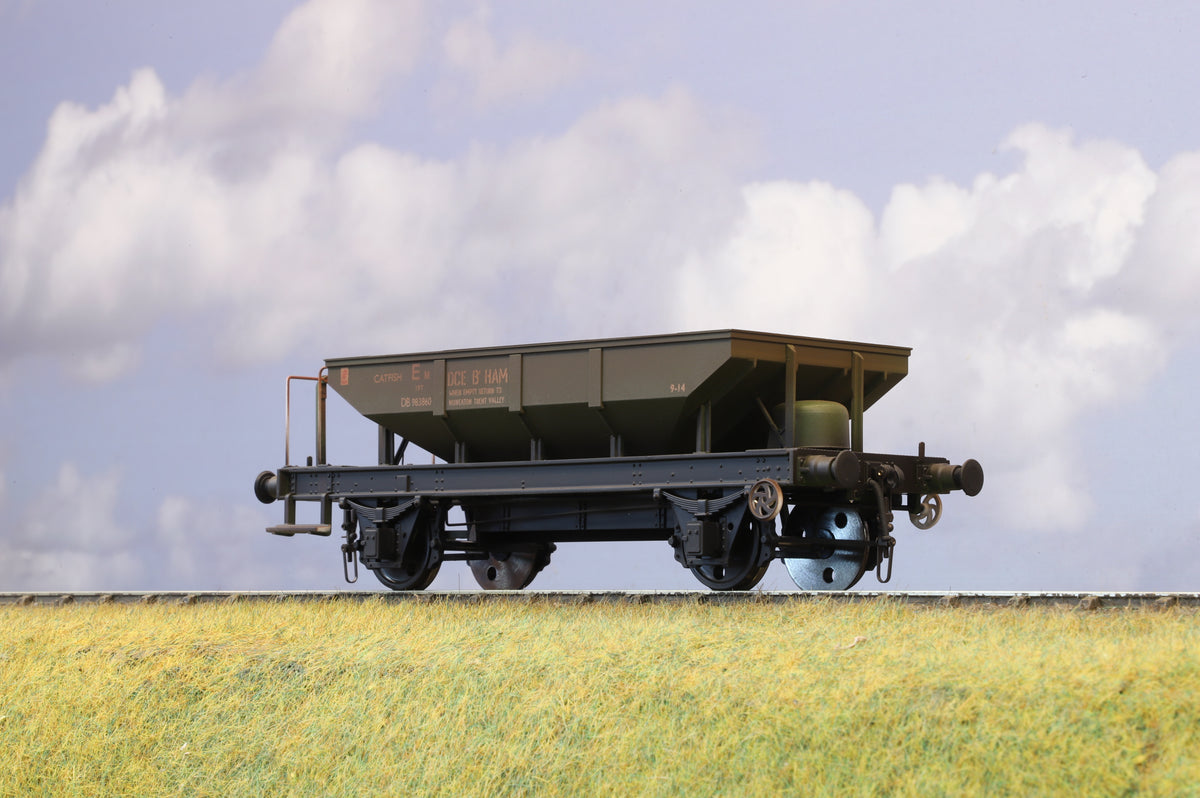 Heljan Finescale O Gauge &#39;Catfish&#39; Ballast Hopper No. 983860 BR Olive (Weathered)