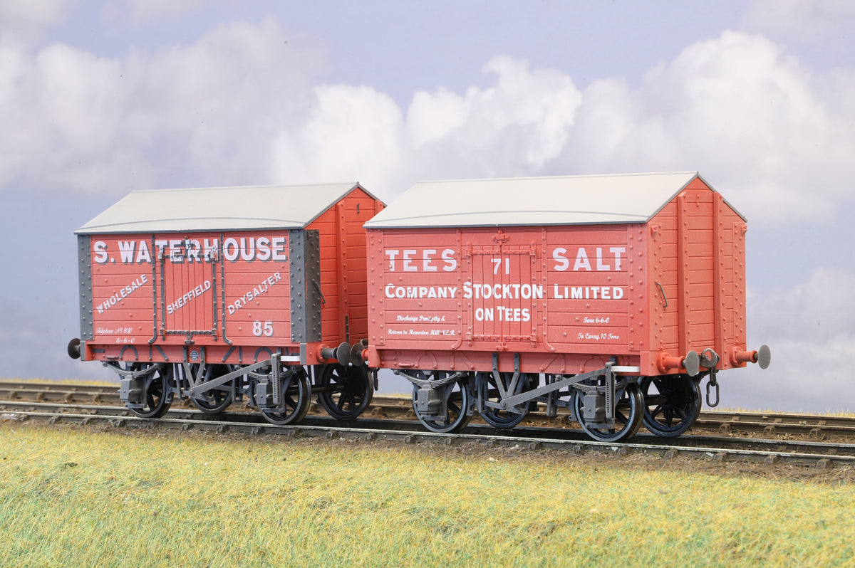 Dapol Finescale O Gauge Pair of Salt Vans (Weathered)