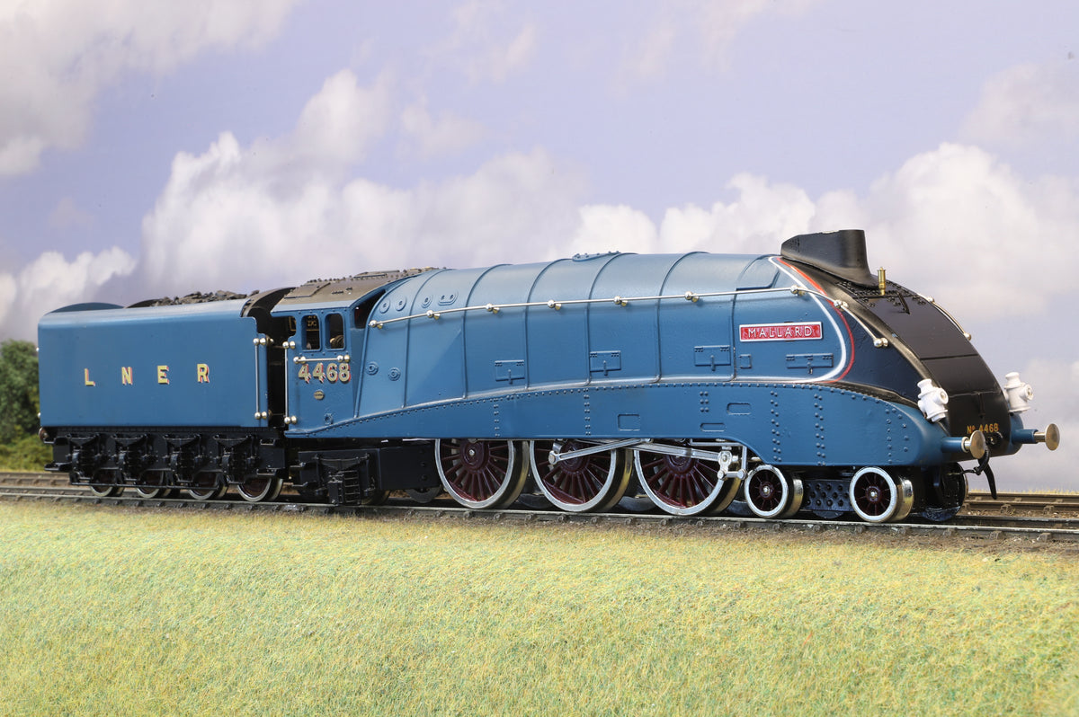 Ace Trains Coarse Scale O Gauge LNER Class A4 No. 4468 'Mallard' Garter Blue (3-Rail)