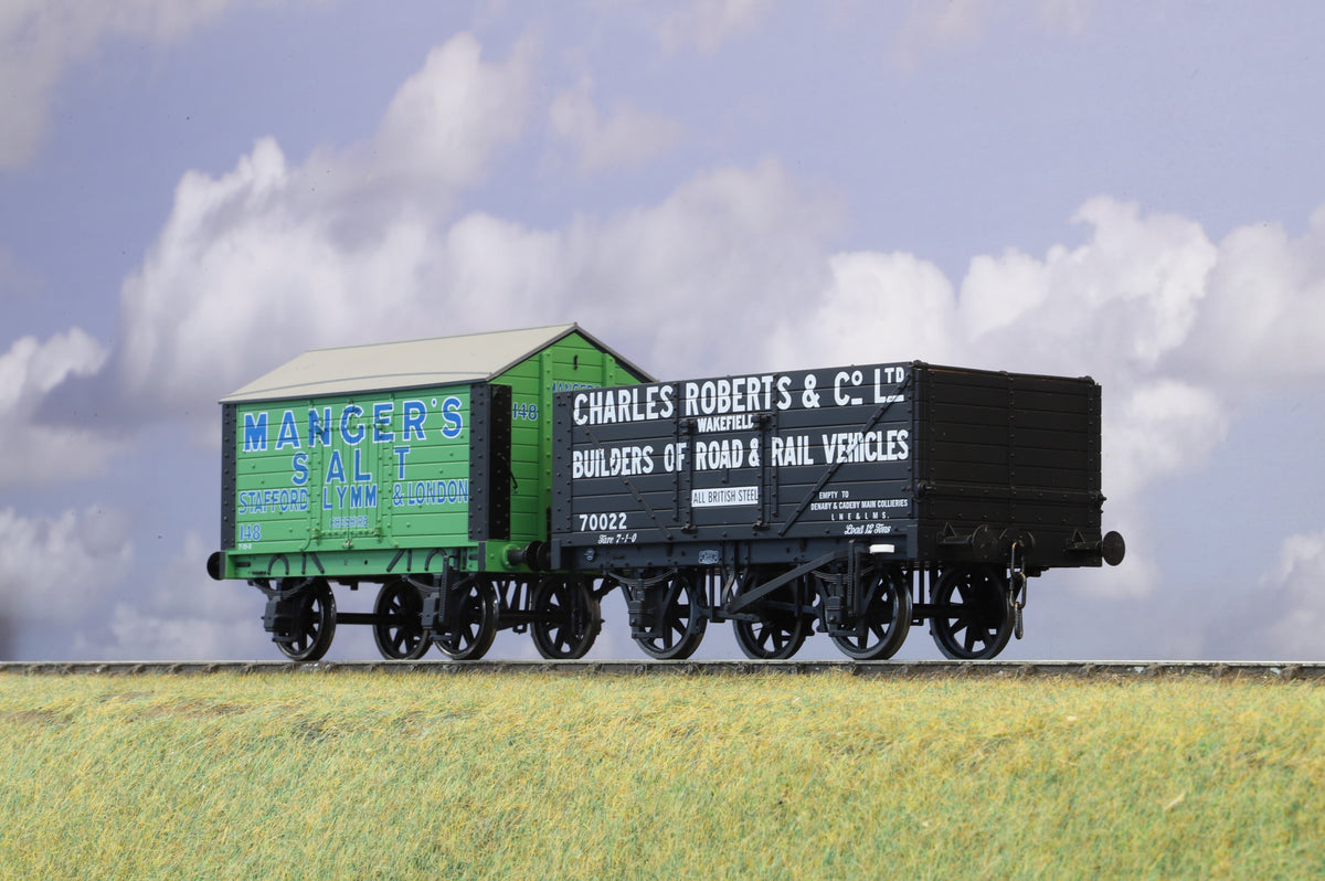 Dapol Finescale O Gauge Pair of Wagons