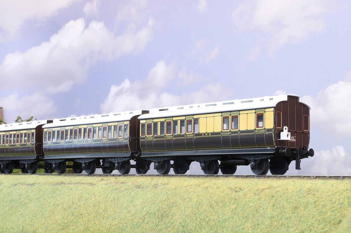 Ace Trains Coarse Scale O Gauge Rake of Four GWR 6 Wheel Clerestory Coaches, 3 rail operation