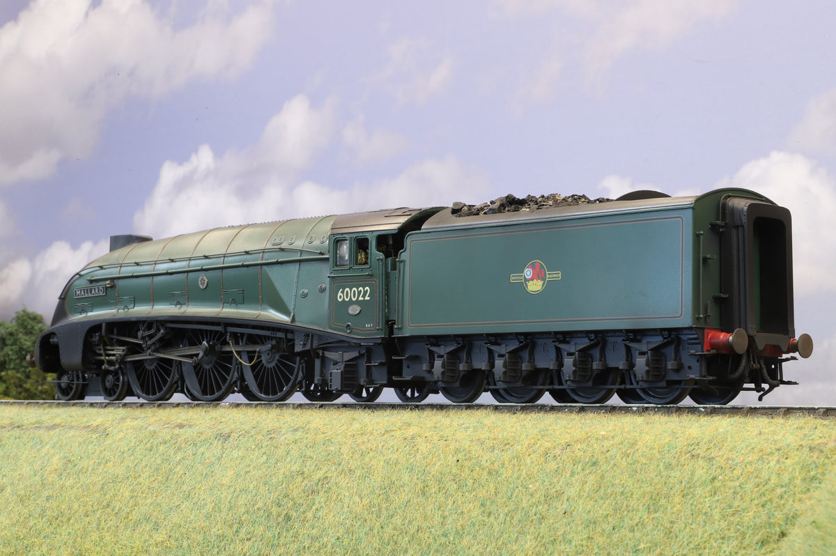 DJH (Kit-Built) Finescale O Gauge ex-LNER Class A4 No. 60022 'Mallard' BR Green Late Crest, Weathered