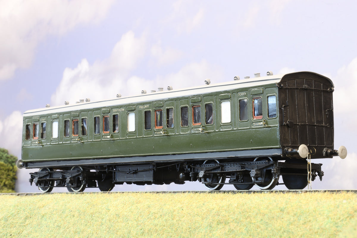 WORKSHOP Kit-built Finescale O Gauge SE&CR 'Birdcage' Composite Coach No. 5389, SR Olive Green