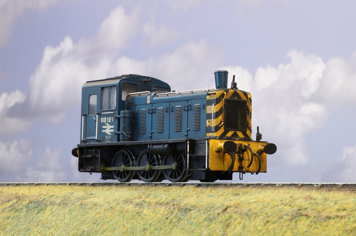 Sancheng/Brassworks Finescale O Gauge Class 03 Shunter No. 03121 BR Blue (Wasp Stripes) Weathered
