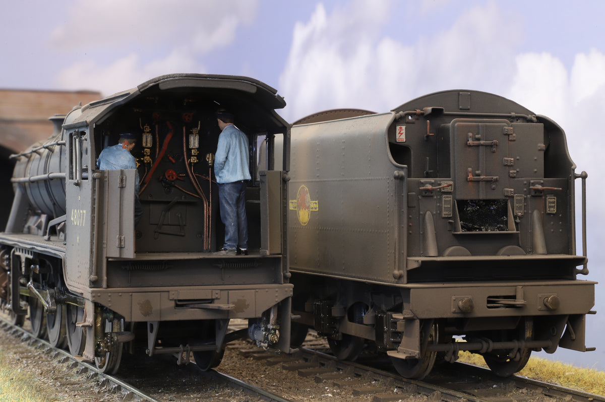 Sancheng Finescale O Gauge ex-LMS Stanier 8F No. 48077, BR Black Late Crest, Pro-Weathered