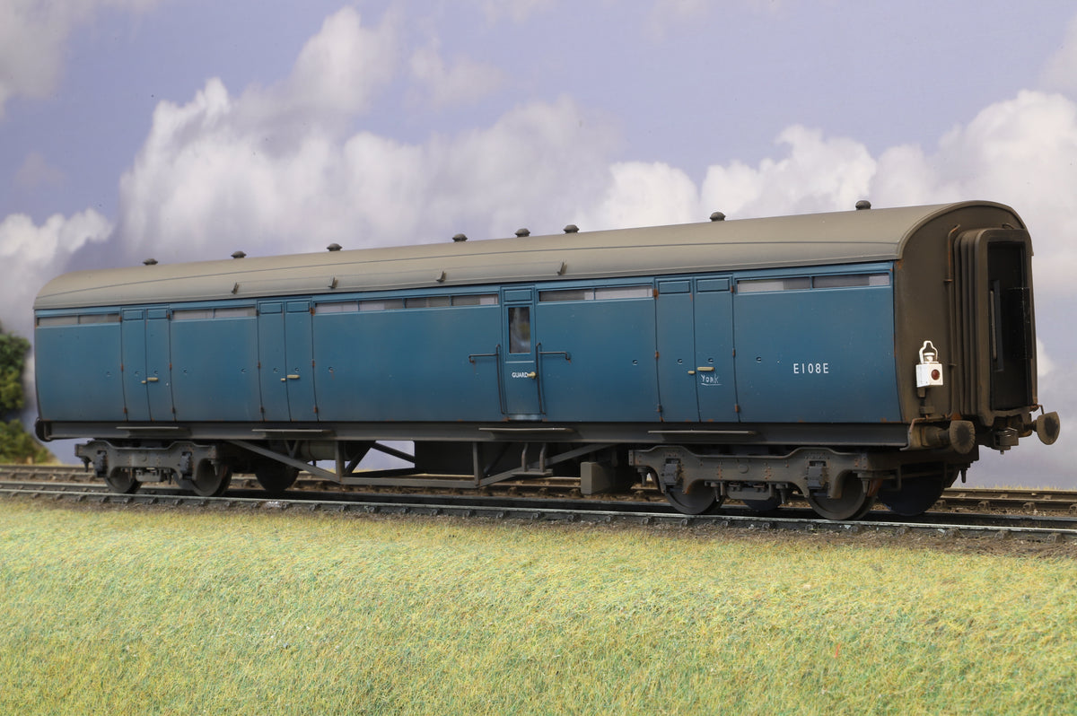 Darstaed Finescale O Gauge Thompson BG (Full Brake) Coach BR Blue No. E108E Pro-Weathered