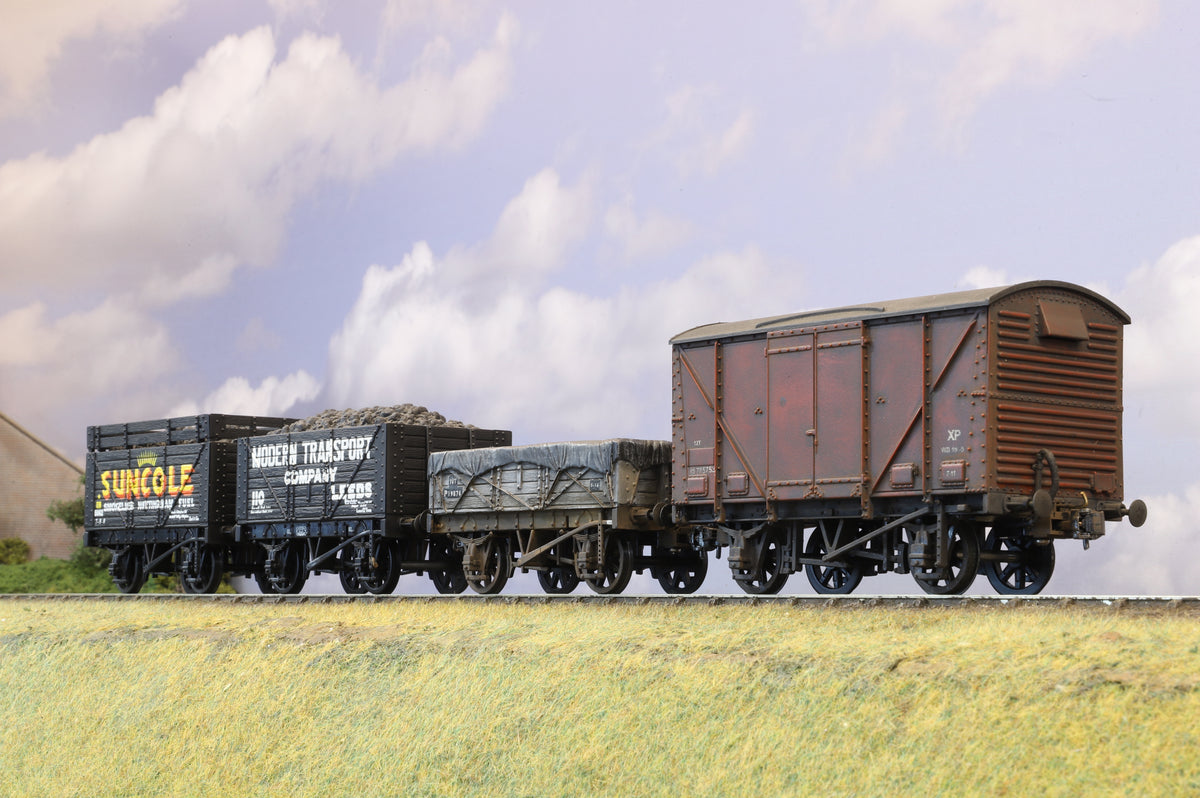 Skytrex Finescale O Gauge 4 x Wagons (Weathered)