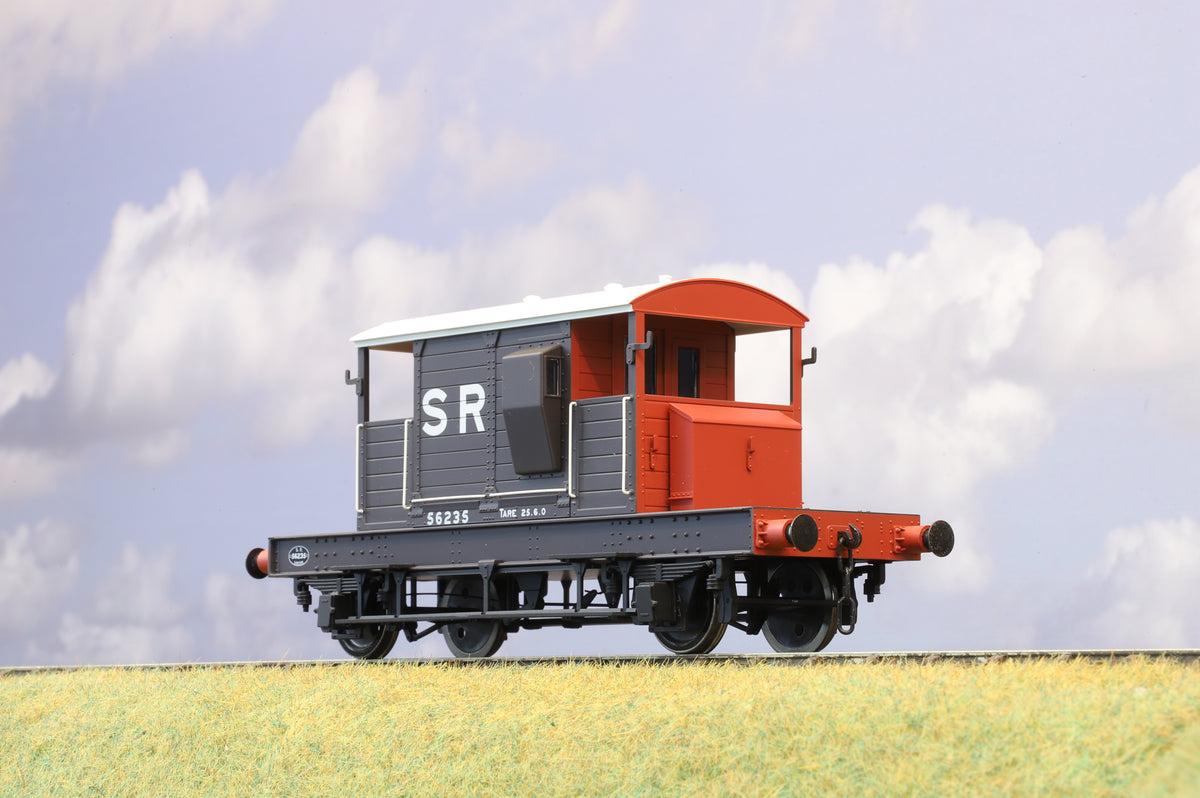 Dapol Finescale O Gauge SR Brake Van Brown/Red Large Letters