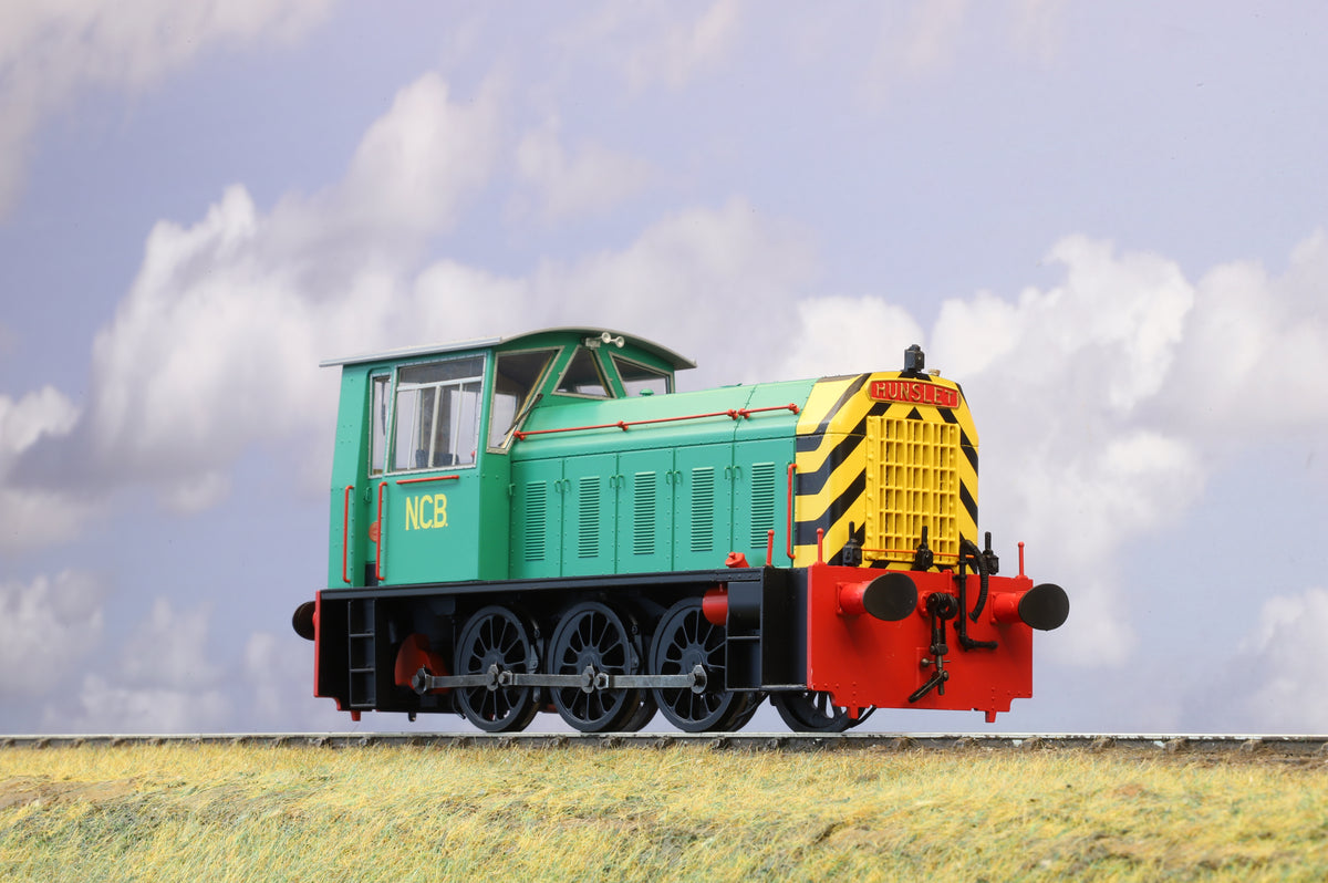 Heljan Finescale O Gauge Class 05 Diesel Shunter NCB Green DCC Sound