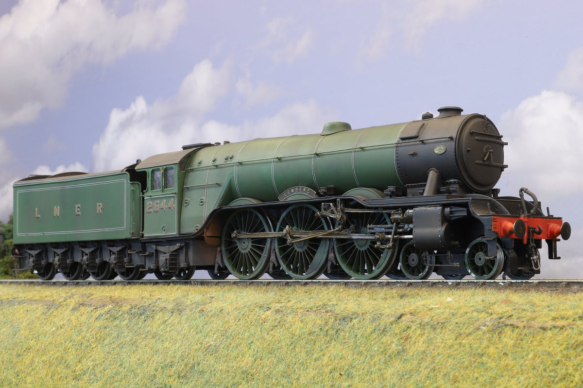 Hachette Kit built Finescale O Gauge LNER Apple Green A3 '2544' 'Lemberg' DCC Sound & Weathered