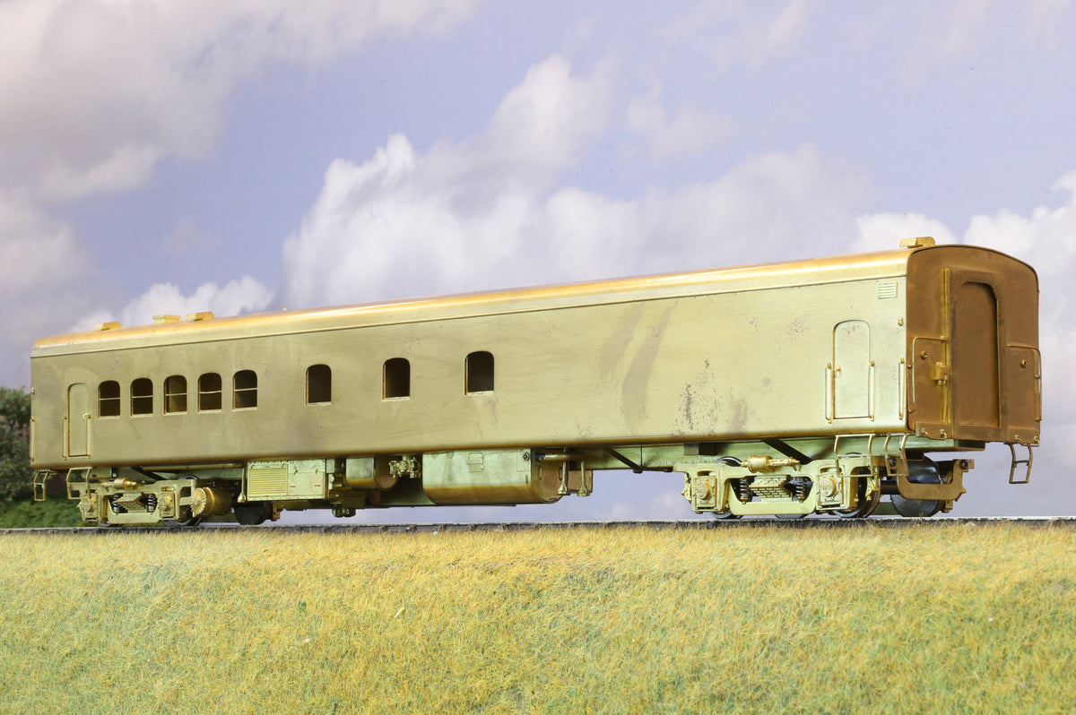Overland Models Finescale O Gauge Milwaukee Road Cafe/Diner Coach