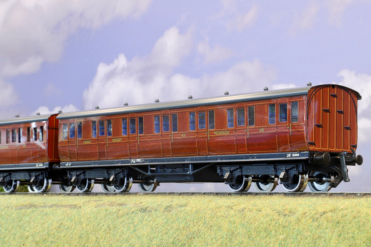 Darstaed Coarse Scale O Gauge Set of 3 x London Transport Coaches (3-Rail)