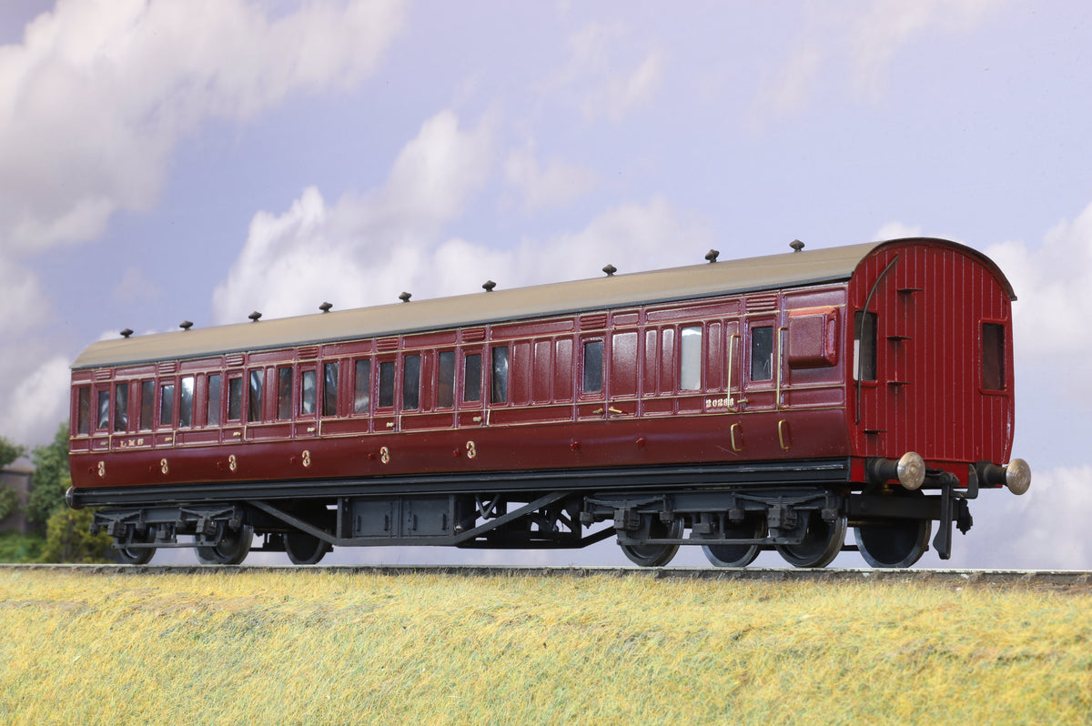 Kit-built Finescale O Gauge LMS Period 1 57ft 3rd Suburban Brake Coach