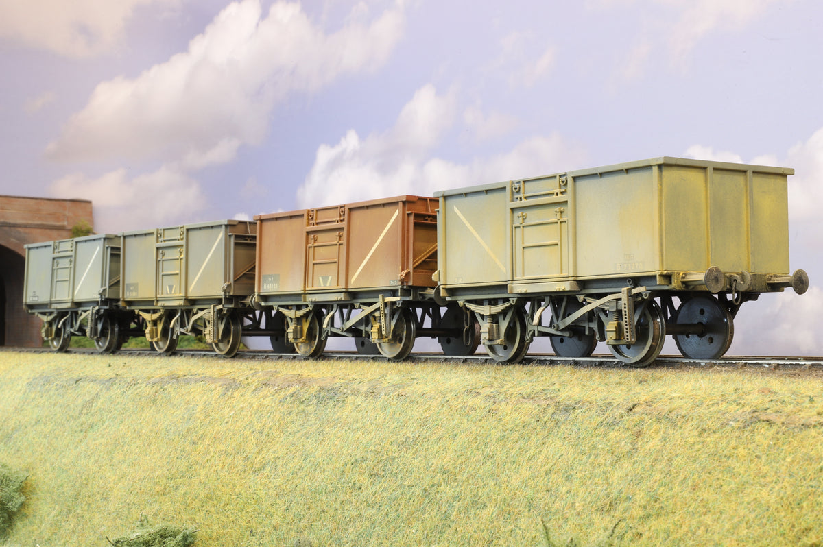Accucraft Gauge 1 (1:32) Rake of 4 x BR 16T Mineral Wagons, Weathered