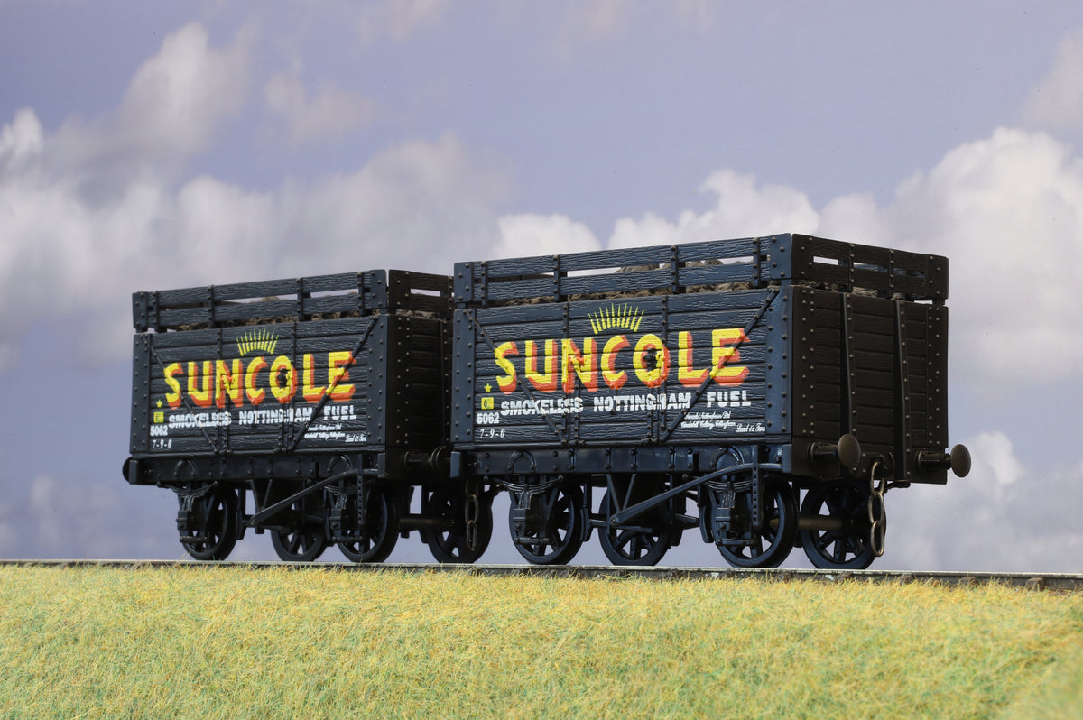 Skytrex Finescale O Gauge Pair of 'Suncole' Open Wagons