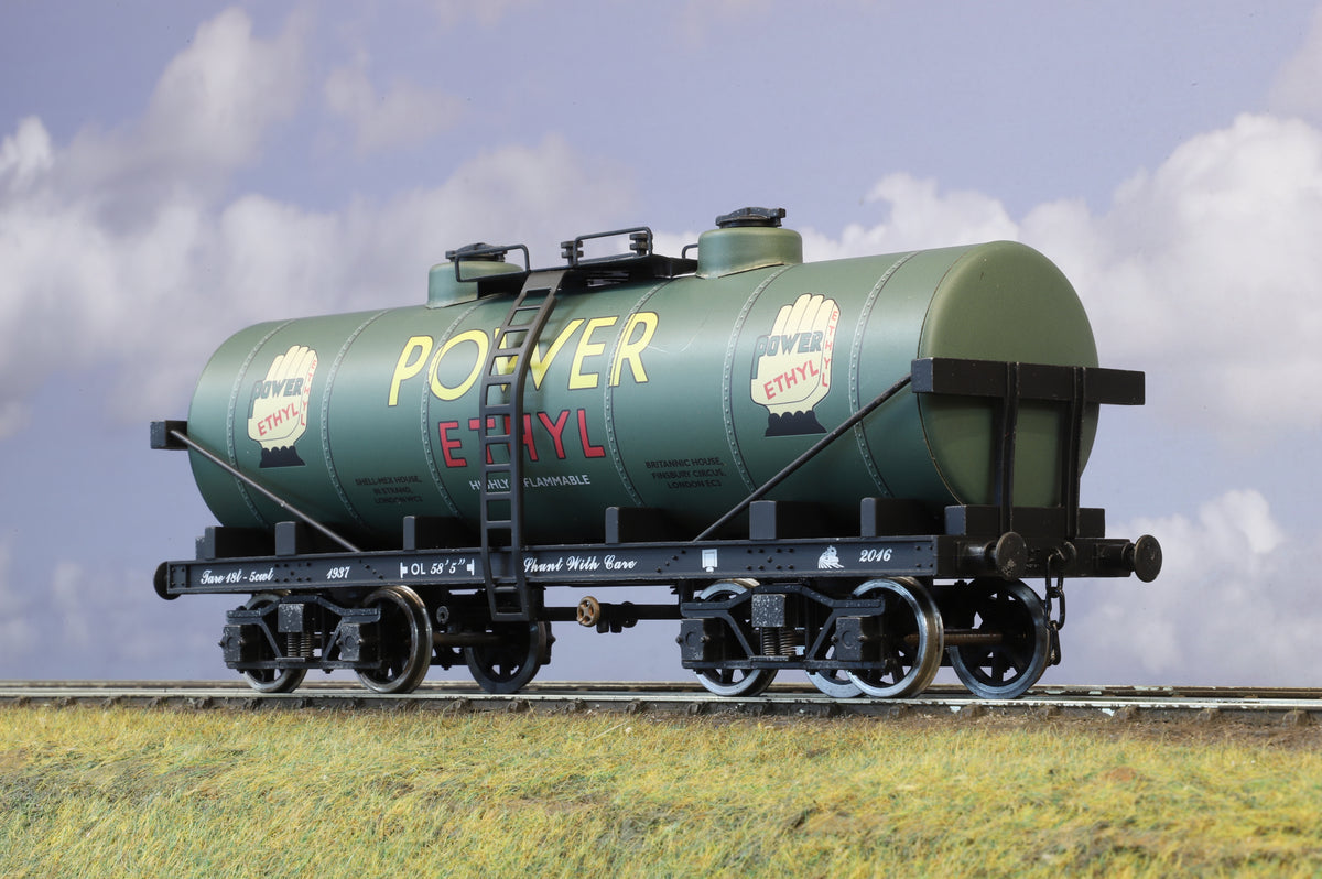 Darstaed D31-05 7mm Finescale O Gauge Bogie Tanker, Pre-War 'Power Ethyl'