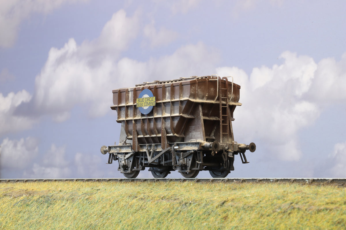 Ellis Clark Trains Finescale O Gauge (E3006A) Presflow Wagon &#39;Blue Circle&#39; B887879 (TOPS) Bauxite, Weathered