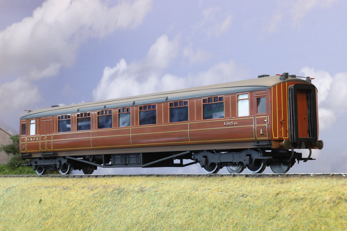 Golden Age Models Finescale O Gauge Gresley LNER Teak Locker Composite No.1856
