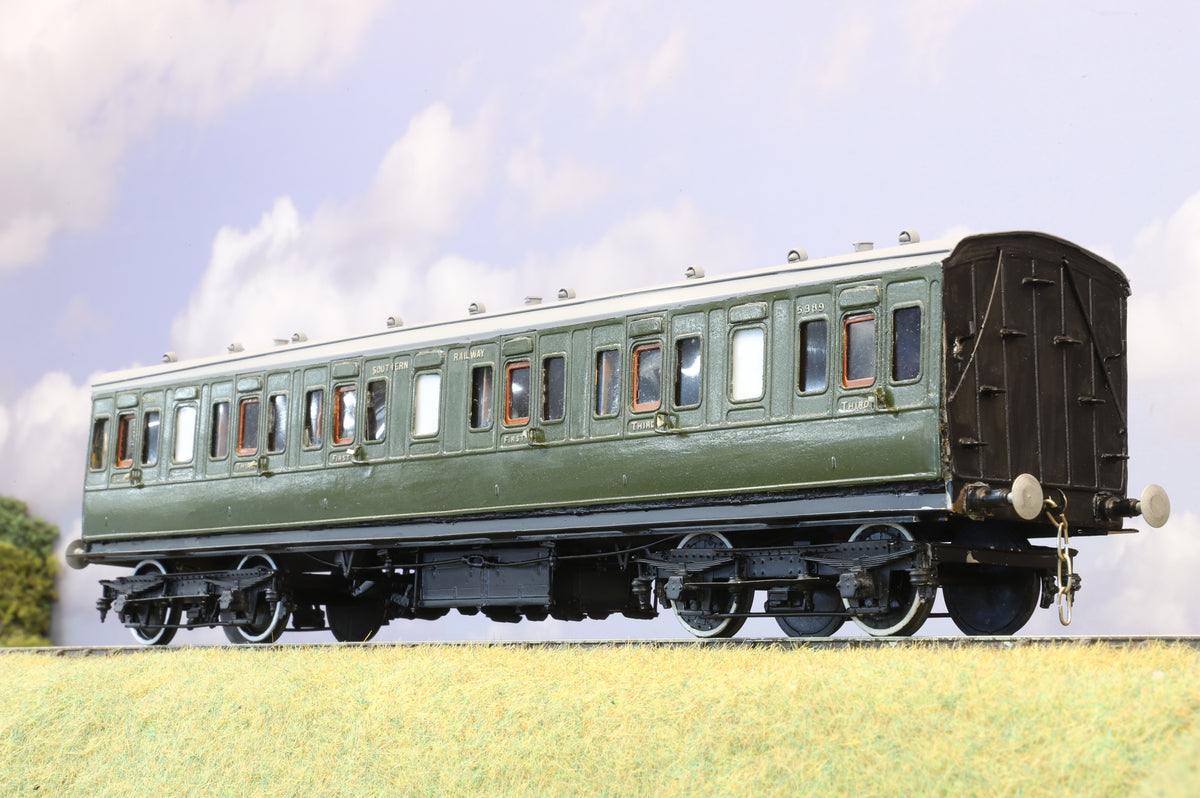 WORKSHOP Kit-built Finescale O Gauge SE&CR 'Birdcage' Composite Coach No. 5389, SR Olive Green