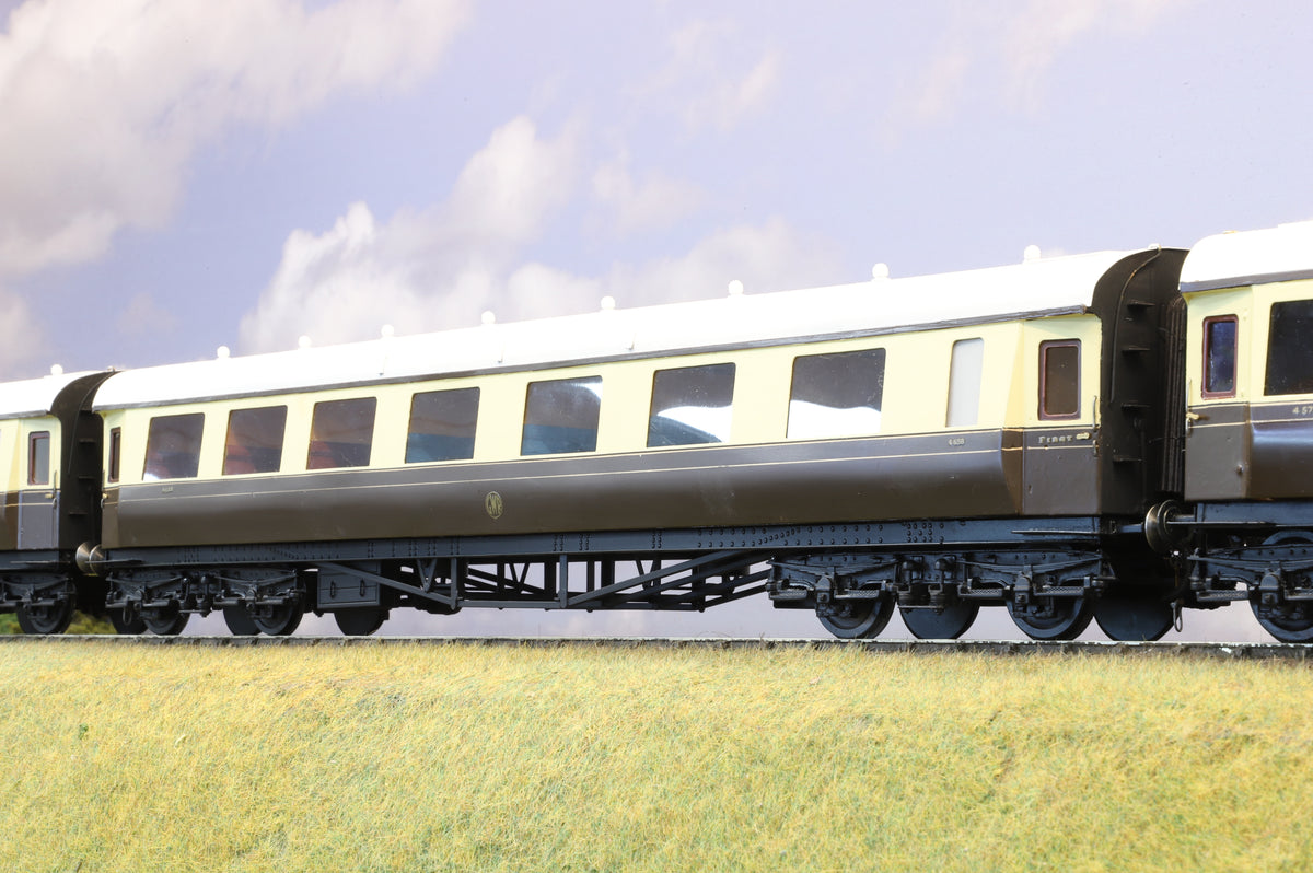 Kit-built Finescale O Gauge Rake of Nine GWR Centenary Coaches