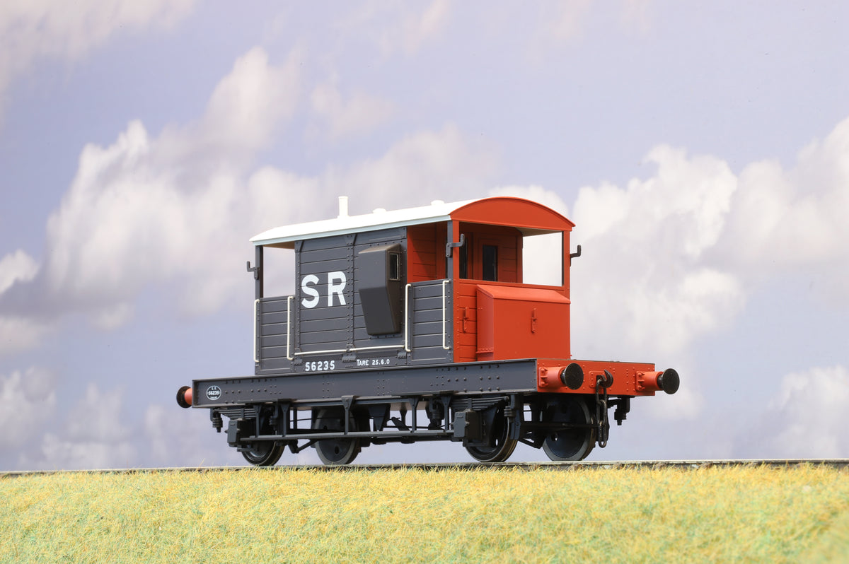 Dapol Finescale O Gauge SR Brake Van Brown/Red Large Letters