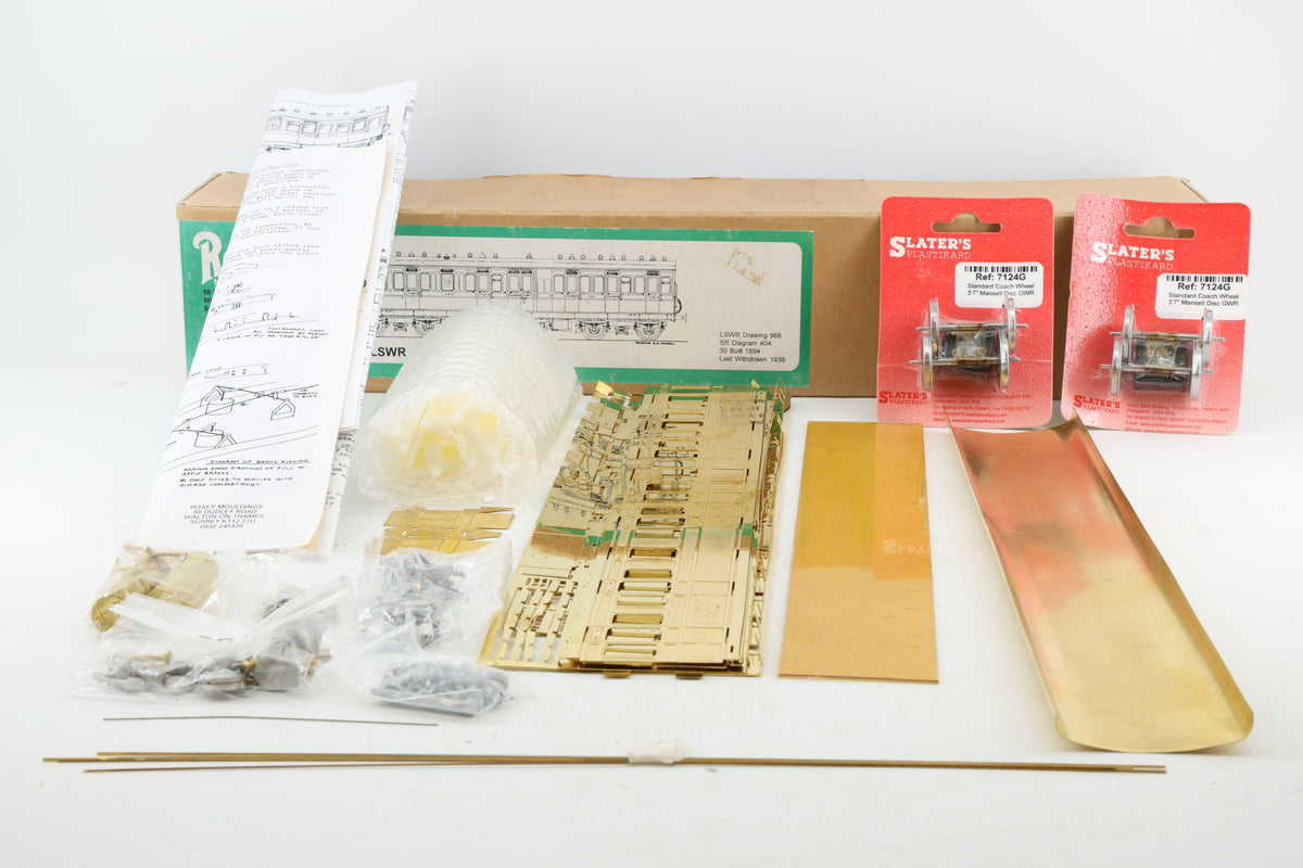 Roxey Mouldings LSWR 48ft Tri-composite Brake Coach Kit