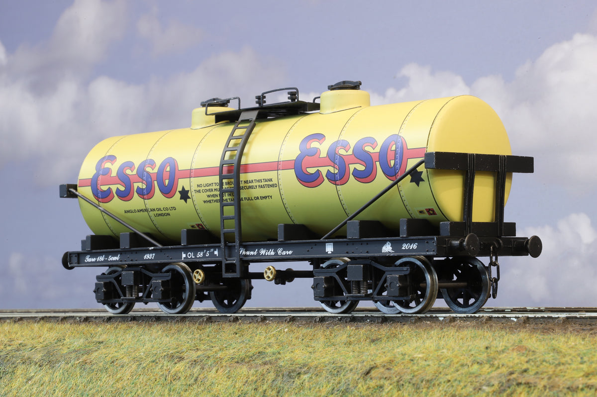 Darstaed D31-03 7mm Finescale O Gauge Bogie Tanker, Pre-War 'Shell Mex'