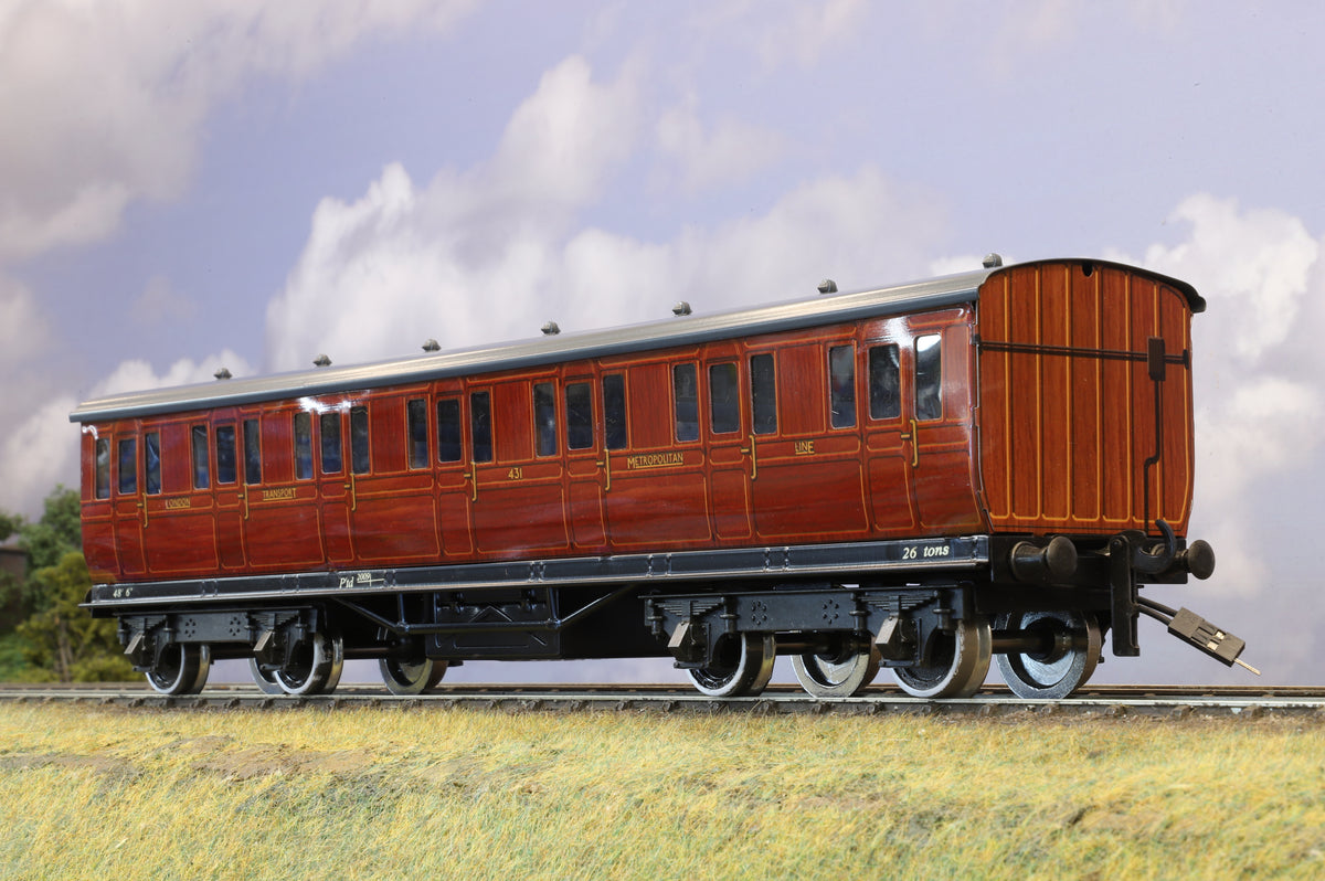 Darstaed Coarse Scale O Gauge London Transport 1st Non-Corridor Coach (No Pick-Ups)