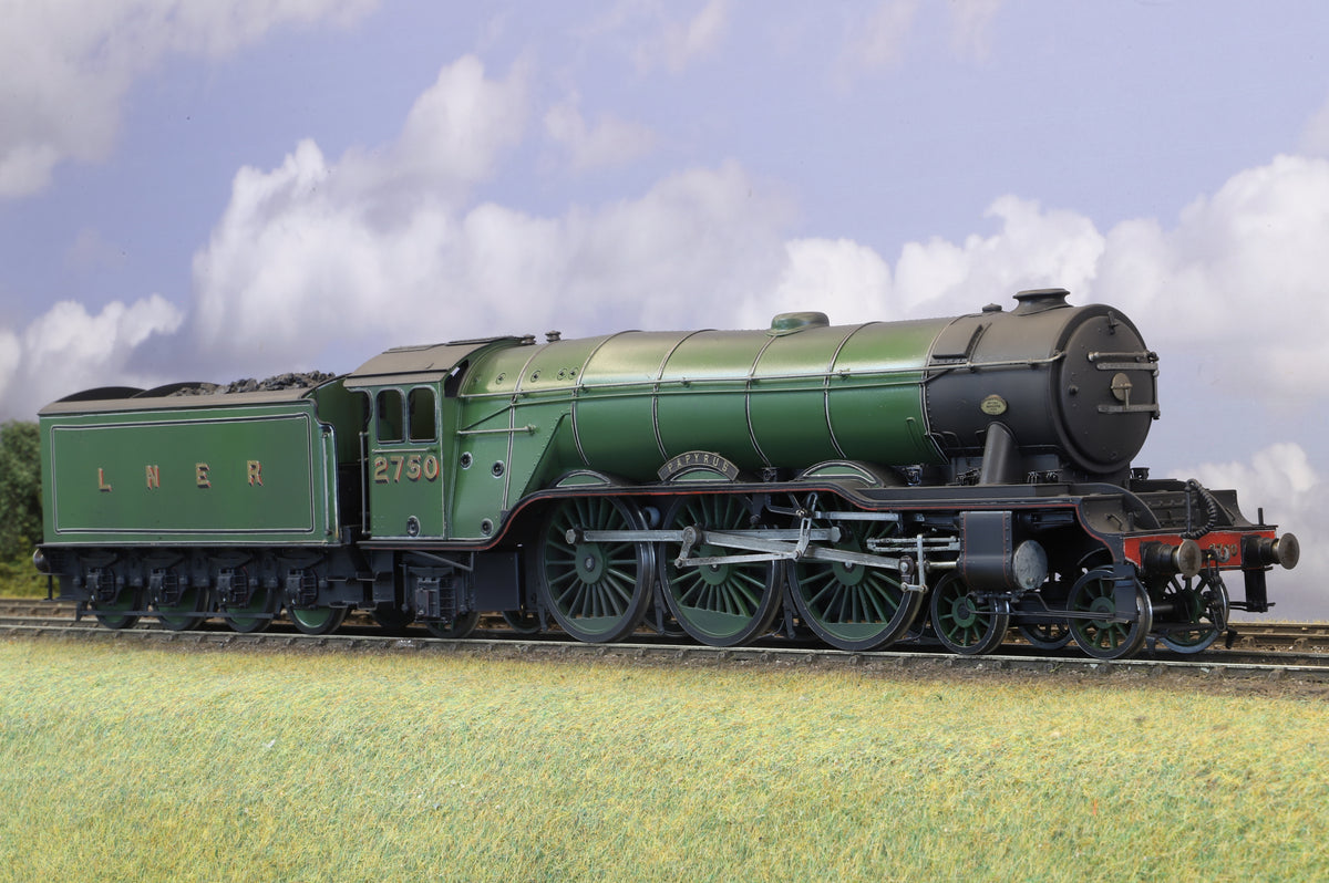 Sancheng/Bachmann Brassworks Finescale O Gauge Class A3 No. 2750 'Papyrus' LNER Green Pro-Weathered