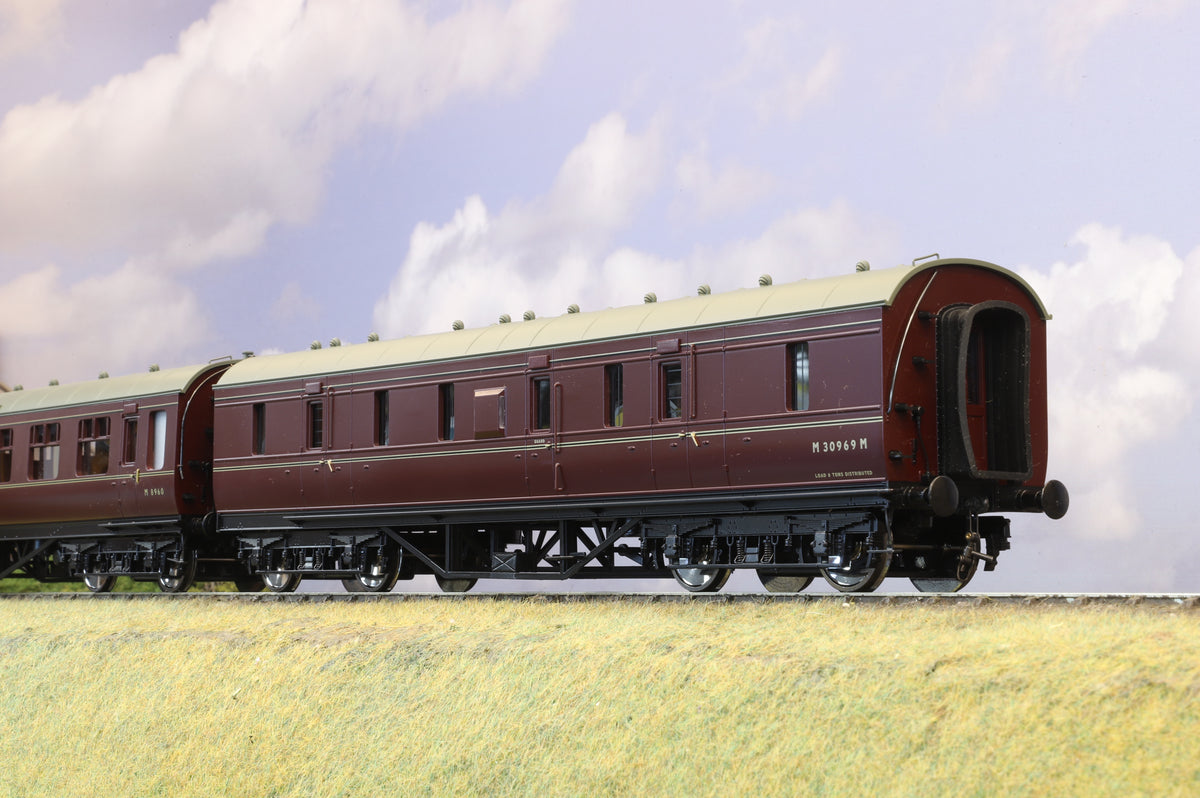 MTH Finescale O Gauge Rake of 4 x LMS Stanier Coaches BR Lined Maroon