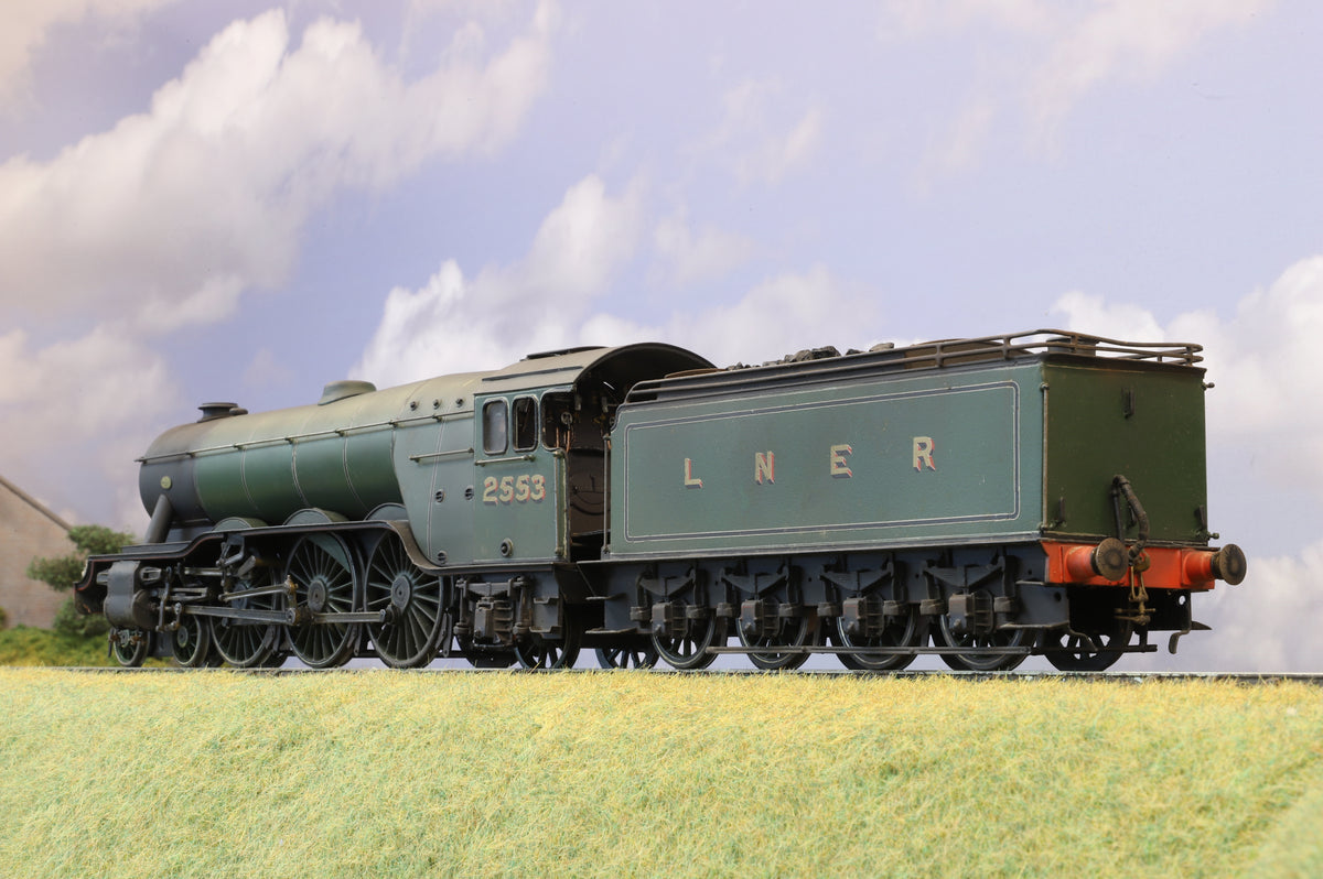 Kit-Built Finescale O Gauge Gresley A3 No. 2553 LNER Apple Green, DCC Sound & Weathered
