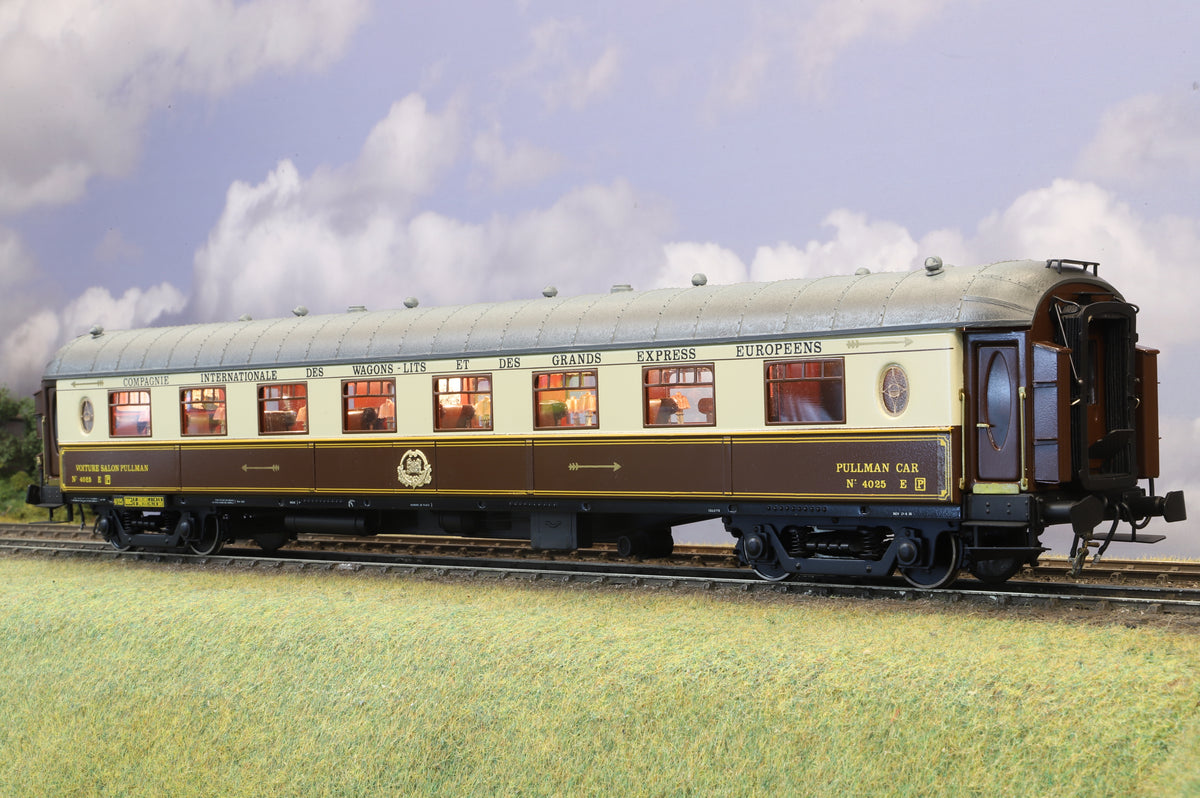 Fulgurex/Elettren Finescale O Gauge CIWL Pullman Car 'Golden Arrow' No. 4025