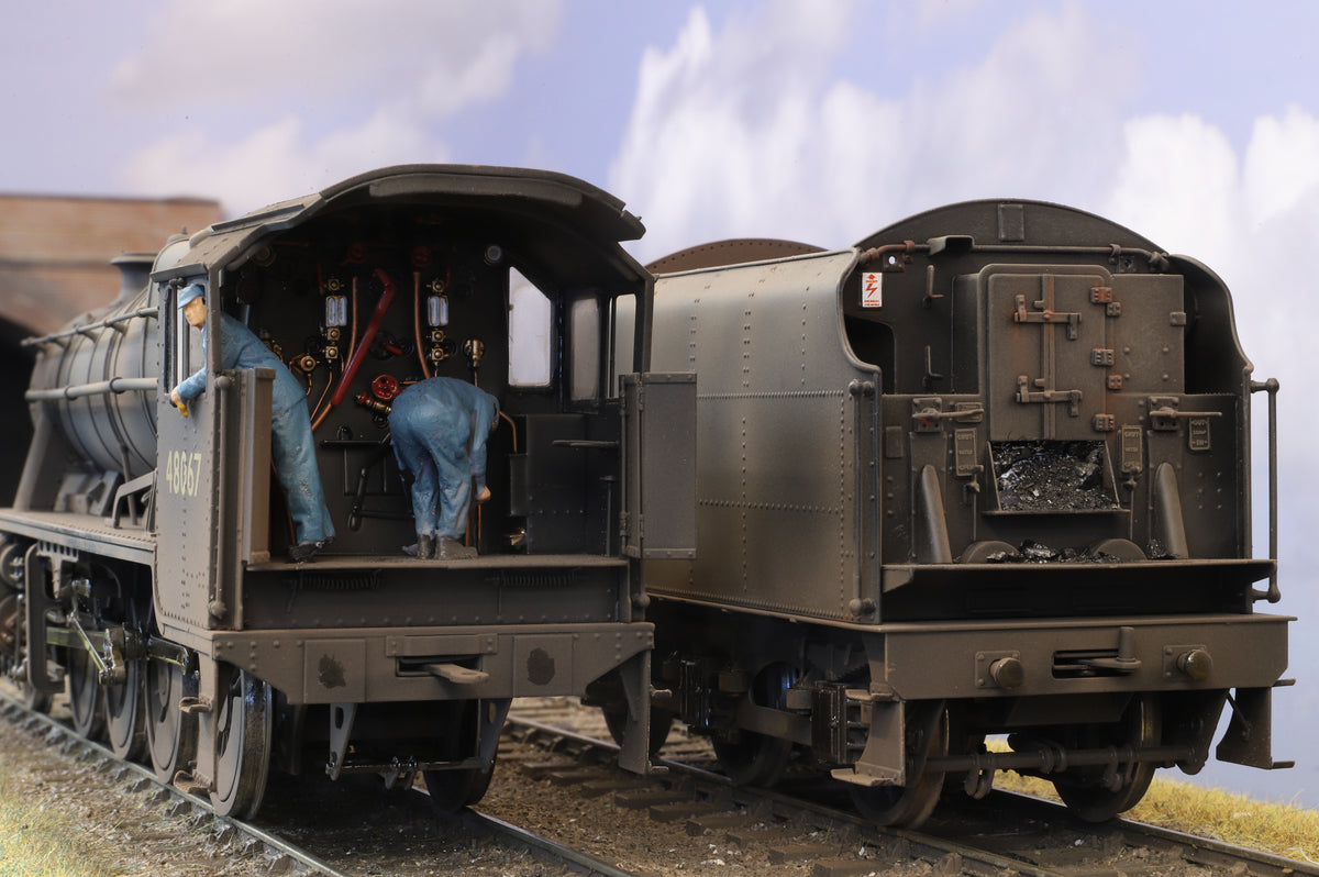 Sancheng Finescale O Gauge ex-LMS Stanier 8F No. 48067, BR Black Late Crest, Pro-Weathered