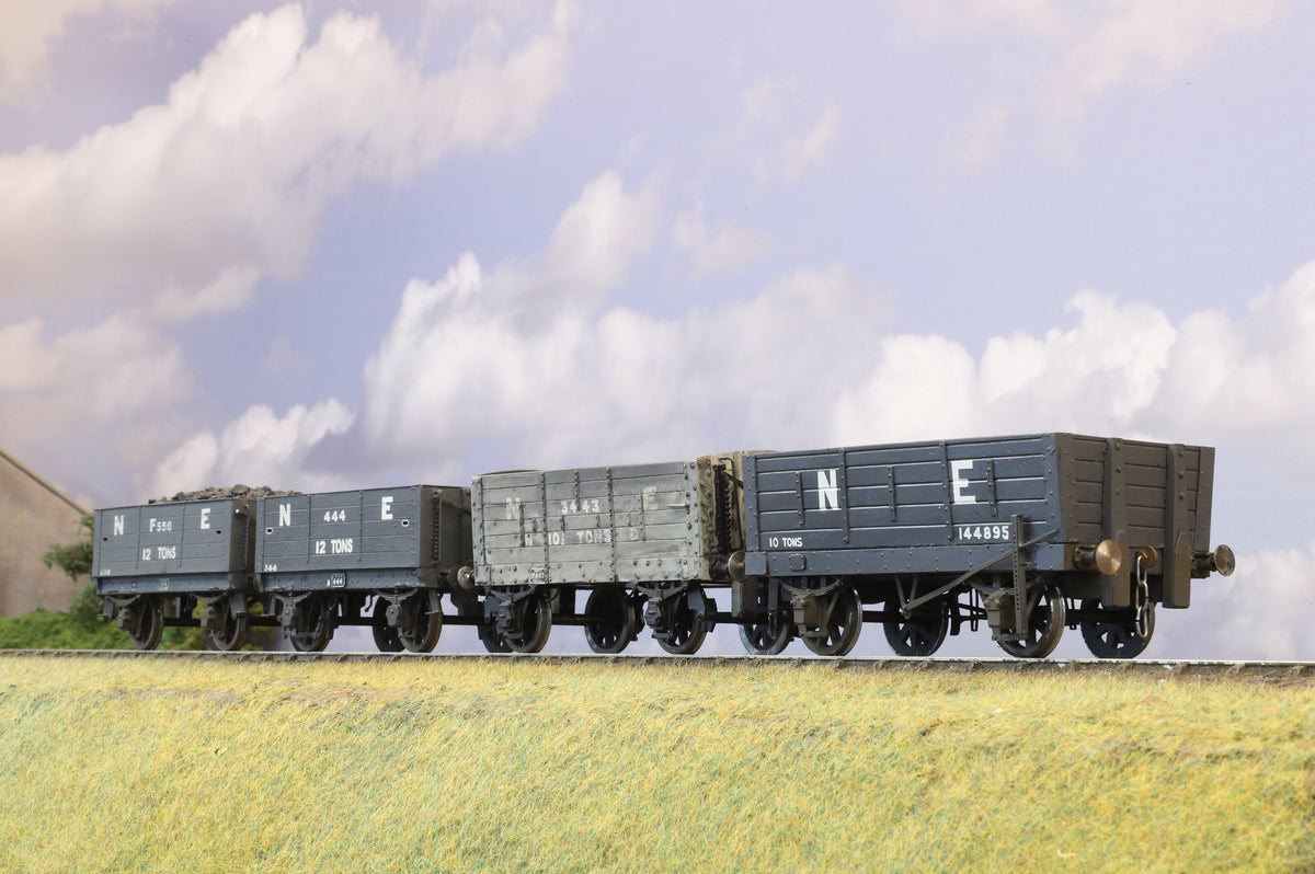 Kit Built Finescale O Gauge Rake of Four North Eastern Open Coal Hoppers